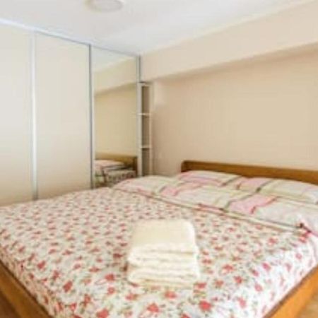 Апартаменты Loft Smart House Киев Экстерьер фото