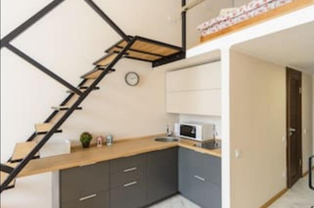 Апартаменты Loft Smart House Киев Экстерьер фото