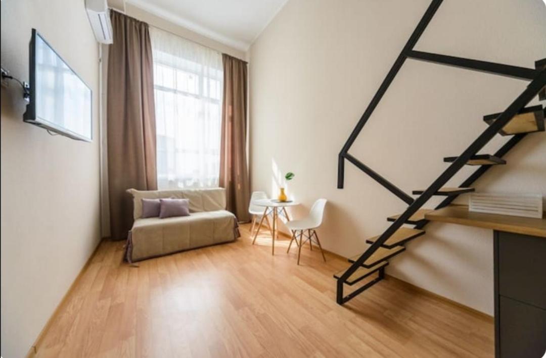 Апартаменты Loft Smart House Киев Экстерьер фото