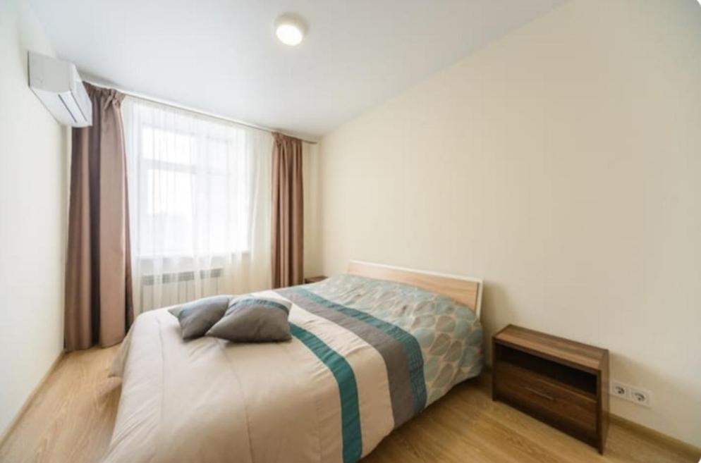Апартаменты Loft Smart House Киев Экстерьер фото
